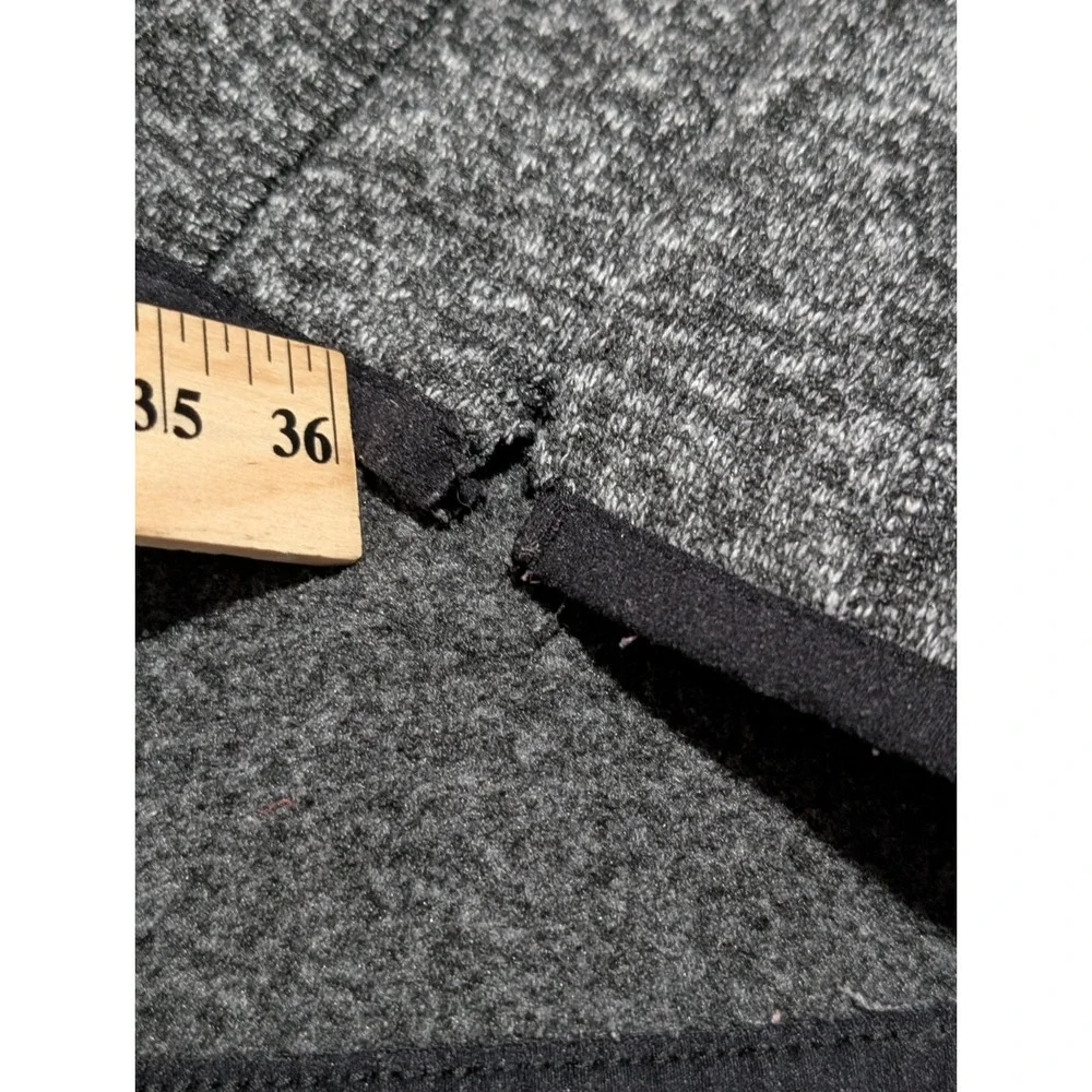 Beverly Hills Polo Club Mens Quarter Zip Pullover Size M Heather Gray/Black Flaw